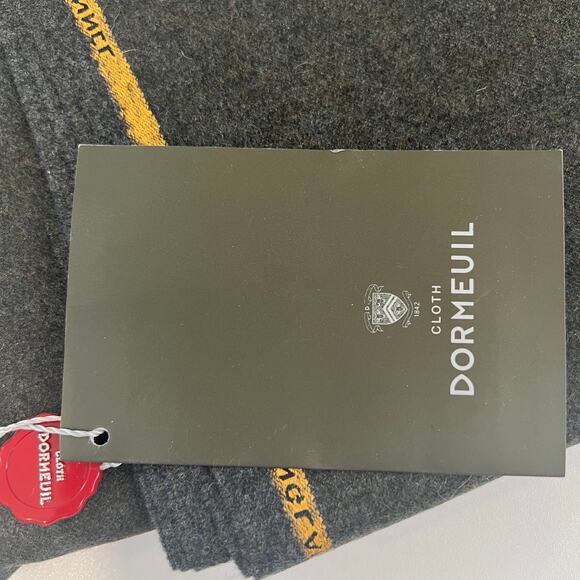 Dormeuil Suiting Fabric 100% Wool Charcoal Gray 1.3M JP - Picture 2 of 7